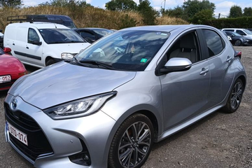 Afbeelding van TOYOTA YARIS 1.5 VVT-I HEV ELEGANT E-CVT