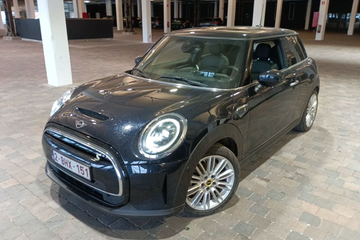 Afbeelding van MINI Cooper SE AT