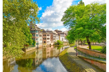 Afbeelding van 3-daags Romantisch Verblijf in Straatsburg: Hotel Le Jean-Sébastien Bach 4* met Ontbijt & Wijnproeverij - geldig tot 2028