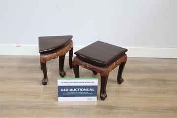 Afbeelding van Set van 2 Aziatische Donkerhouten Bijzettafeltjes