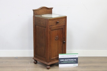 Afbeelding van Antiek Eikenhouten Nachtkastje met Glazen Blad''