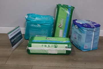 Afbeelding van Incontinentiemateriaal van Tena, Absorin en Depend 4 stuks'