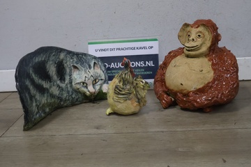 Afbeelding van Mix van 1 Stenen Kat & 1 Stenen Kip & 1 Stenen Orang-oetan