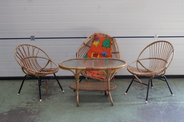Afbeelding van Rotan Rohé Set van 3 Stoelen & 1 Salontafeltje - Jaren '60