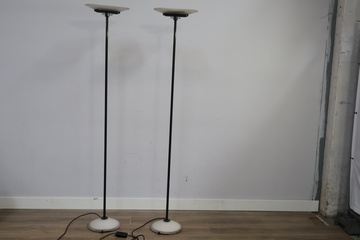 Afbeelding van Set van twee Arteluce Jill A 380 Vloerlampen