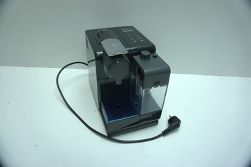 Afbeelding van Delonghi Lattissima Touch EN560.B Zwart Nespressomachine