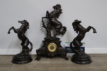 Afbeelding van Brocante Spelter Schouwklok