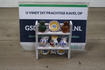 Afbeelding van Porseleinen Miniatuur Servieskastje met Servies