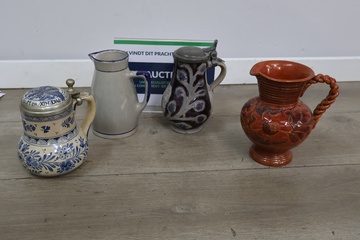 Afbeelding van Mix van aardewerk kannen 4 stuks