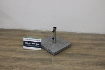 Afbeelding van Vierkante Stenen Parasolvoet