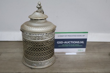 Afbeelding van Decoratieve metalen lantaarn