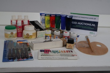 Afbeelding van Set schilder- en textielverf met palette en paletmes