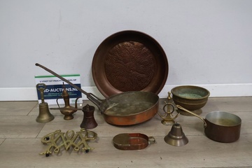 Afbeelding van Antieke Mix van 10 Stuks Decoratief Koper