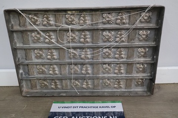 Afbeelding van Vintage metalen chocolademal