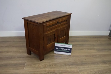 Afbeelding van Antiek Houten Meidenkastje