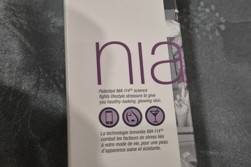 Afbeelding van Undeniable Science – TECH NECK line smoother (30 ml)