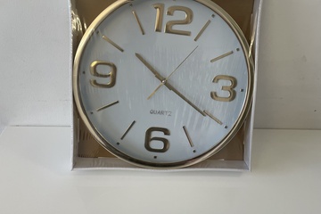 Afbeelding van Wandklok  (**2)