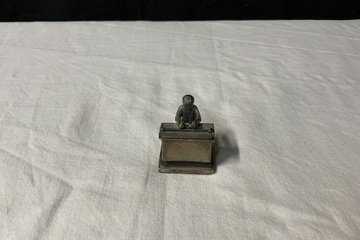 Afbeelding van Vintage Zilverkleurig 'De Galvanist' Beeldje