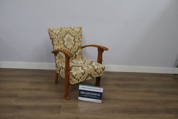 Afbeelding van Vintage houten en stoffen fauteuil