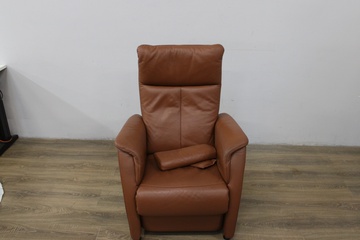 Afbeelding van Lederen Sta-op-stoel van Prominent