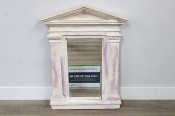 Afbeelding van Wandspiegel In Klassieke Gevellijst