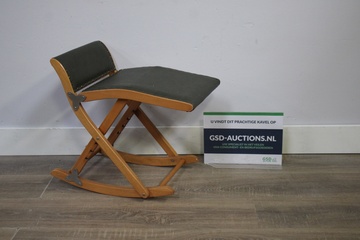 Afbeelding van Vintage Inklapbaar Schommel-Voetenbankje