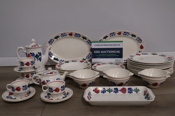 Afbeelding van 44-Delig Porseleinen Boch Boerenbont Servies