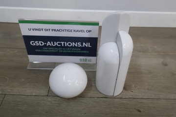 Afbeelding van Witte Keramische Designobjecten'