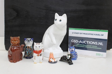 Afbeelding van Mix van 7 Kattenbeeldjes