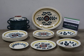 Afbeelding van Borden, kommen, schalen en ovenschaal van Stavangerflint