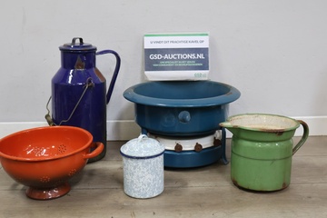 Afbeelding van Mix van 5 Stuks Vintage Emaille Keukengerei