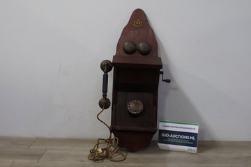 Afbeelding van Antieke Muurtelefoon