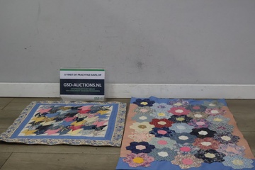 Afbeelding van Vintage patchwork kleedjes 2 stuks