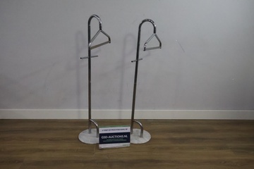 Afbeelding van Set van 2 Vintage Metalen Dressboys met Marmeren Voet