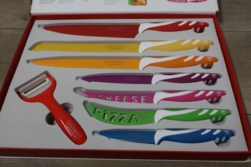 Afbeelding van Kleurrijk 7-Delig Messenset van RoyaltyLine