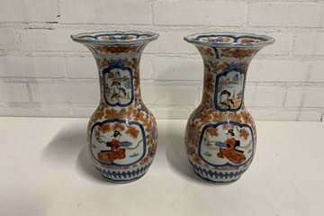 Afbeelding van Set van 2 Antieke Japanse Imari Vazen