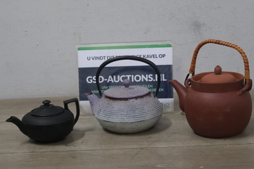 Afbeelding van Mix van 3 Theepotten (1 Gietijzer/1 Keramiek/1 Terracotta)'