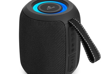 Afbeelding van Kisonli Q26 portable Bluetooth speaker voor binnen en buiten met FM Functie. Kleur; Zwart.