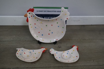 Afbeelding van Schaal in de vorm van een kip met 2 eierschaaltjes'