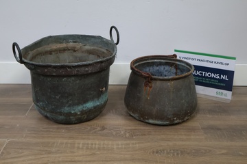 Afbeelding van 2 Antieke Koperen Ketels