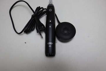 Afbeelding van Oral-B iO 8 Zwart Elektrische Tandenborstel