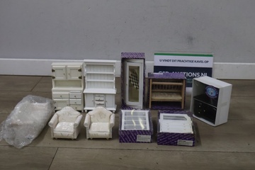 Afbeelding van Miniatuurmeubels voor poppenhuis 10 stuks