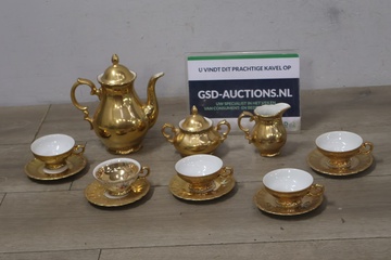 Afbeelding van Bavaria porseleinen theeservies 13 stuks