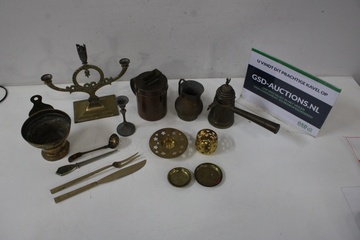 Afbeelding van Mix van 13 Antieke Messing Voorwerpen