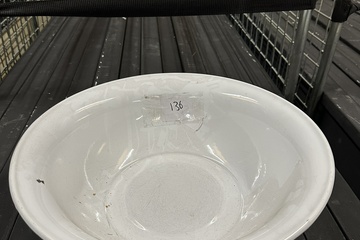 Afbeelding van 136. Witte schaal