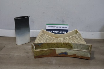 Afbeelding van Set van 2 Langwerpige Keramische Bloempotten met Vaasje