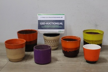 Afbeelding van Mix van 7 Vintage Keramische Bloempotjes