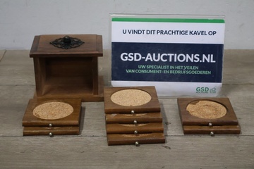 Afbeelding van Set van 8 Vintage Houten Onderzetters''