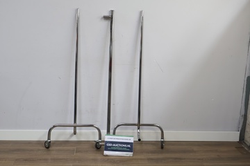 Afbeelding van Verrijdbaar Metalen Kledingrek