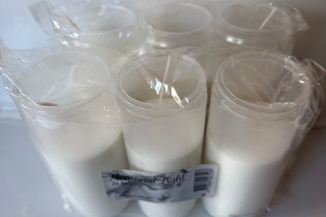 Afbeelding van Memorial Light witte grafkaarsen – set van 6 stuks.  Deze he